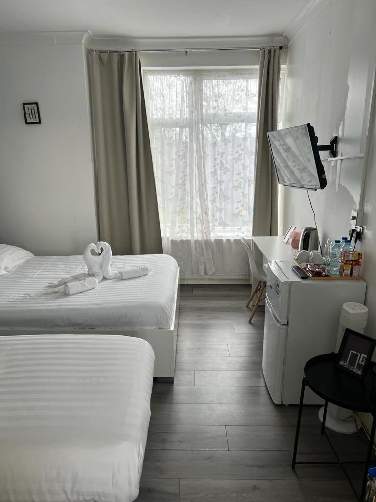 Diana Hotel 런던 객실 사진